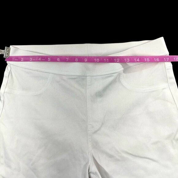 Time and Tru Pull On Capris - Picture 5 of 7